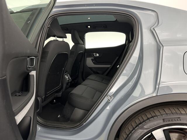 Polestar 2 Long Range Dual Motor Launch Edition 78kWh [ 3-Fase ] {SOH-92%} (INCL-BTW) Aut. *PANO | NAVI-FULLMAP | FULL-LED | ADAPTIVE-CRUISE | BLINDSPOT | TOPVIEW | KEYLESS | LANE-ASSIST | DIGI-COCKPIT | CARPLAY | DAB+ | HEATED-SPORTSEATS | CAMERA | MEMORY-PACK | 20