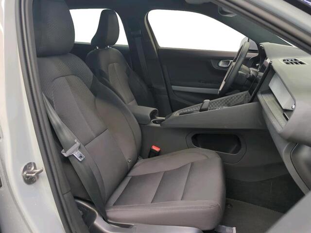 Polestar 2 Long Range Single Motor 78 kWh | All-in prijs incl. 12 mnd BOVAG garantie | Aviloo accutest | Wegklapbare trekhaak