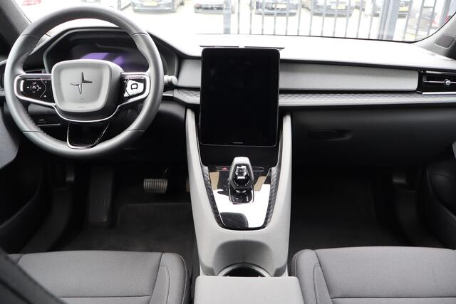 Polestar 2 Long Range Single Motor 78 kWh Pilot pack/Warmtepomp/Stoelverwarming/360 graden camera/Bestuurderstoel met geheugen/Apple carplay/Lane assist/Adaptieve cruisecontrol/Dode hoek assistent