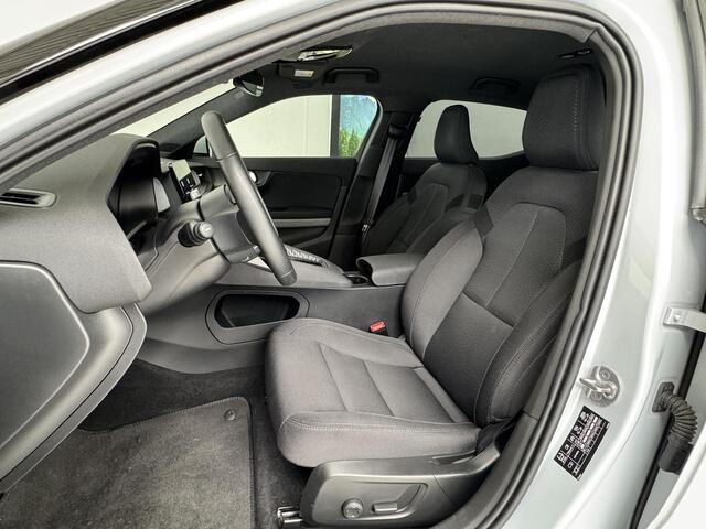 Polestar 2 Long Range Single Motor 78 kWh | Stoelverwarming | 360° Camera | Navigatie | Apple CarPlay / Android Auto |