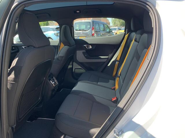 Polestar 2 Long Range Dual Motor Launch Edition 78kWh | 400pk | Elektrische Achterklep | Adaptieve Cruise Control | Panoramadak | Apple Carplay & Android Auto |