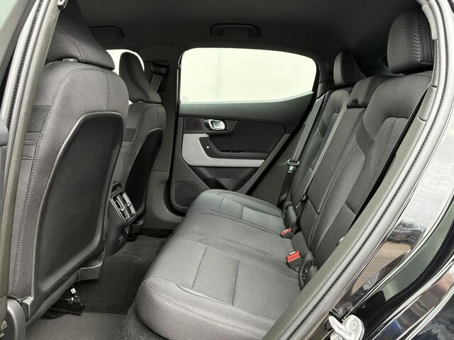 Polestar 2 Long Range Single Motor 78 kWh / SOH 99,89% / Pilot Pack / Achteruitrijcamera / Stoelverwarming / Navigatie / Elektrische Achterklep / 3-fase laden /