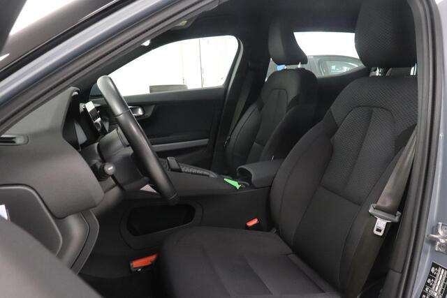 Polestar 2 Standard Range Single Motor 63kWh | 360° Camera | SoH 92% | Adaptieve cruise | Stoelverwarming | Elektr. stoelen & achterklep |