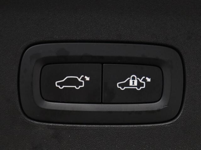 Polestar 2 Long Range Single Motor 78 kWh | SOH 92,1 | Harman Kardon Sound | Stoelverwarming | LED | Camera | Apple Carplay |