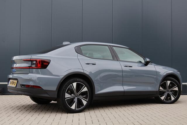 Polestar 2 Long Range Single Motor 78 kWh | 97,3% soh! | Plus Pack | Panodak | Harman Kardon | Warmtepomp | Camera | Stoelverwarming voor / achter | ACC