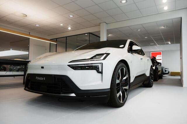 Polestar 4 Long Range Single Motor Pilot I Plus I Tailored Knit