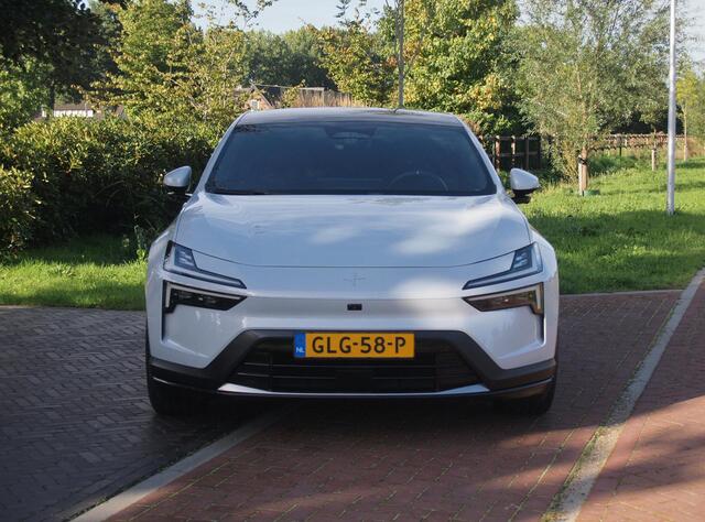 Polestar 4 Long Range Single motor 100 kWh | NL-Auto | Panoramadak | WLPT actieradius: 620 KM | 360 Camera | Sfeerverlichting |