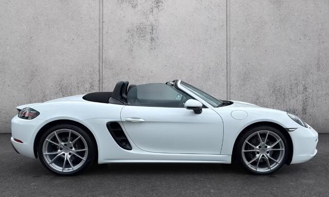 Porsche 718 Boxster 2.0 PDK 300 PK ACC PCM Navi Camera Stuur en Stoelverwarming 20 Inch