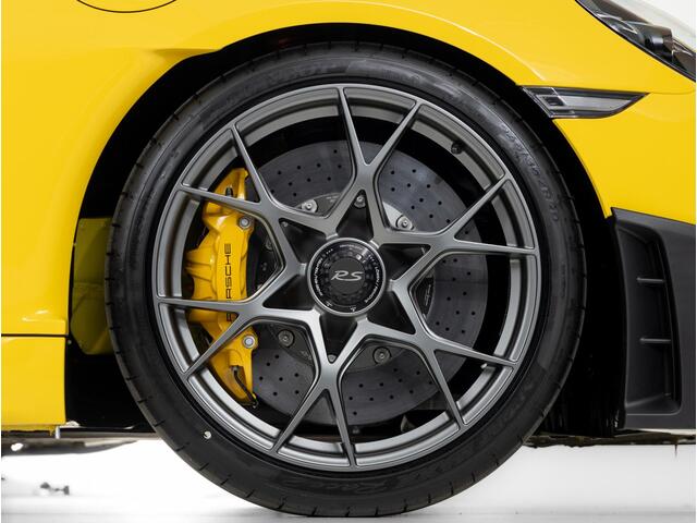 Porsche 718 Spyder RS