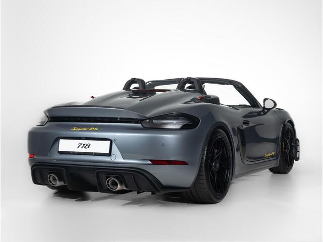 Porsche 718 Spyder RS