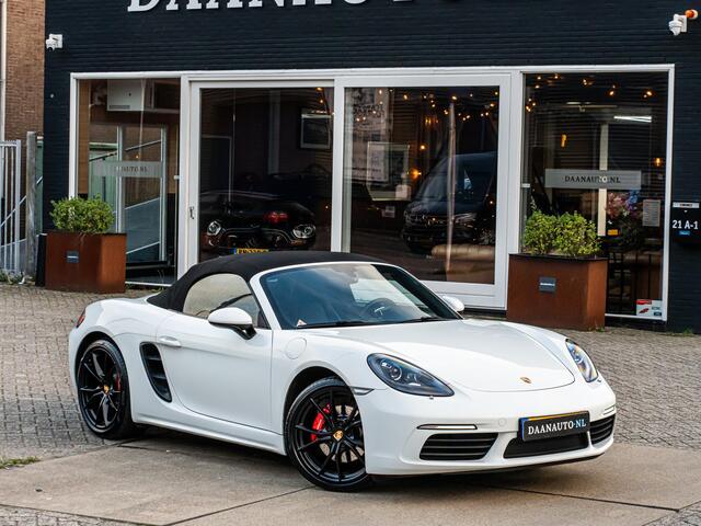 Porsche 718 Boxster 2.0 Apple CarPlay PDLS