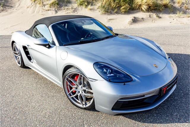 Porsche 718 Boxster 2.5 GTS Sportchrono|Sportuitlaat|Apple carplay|Alarm klasse 3|Achteruitrijcamera|20 Inch Concaver|Bose audio|Stoelverwarming|Parkeersensoren rondom