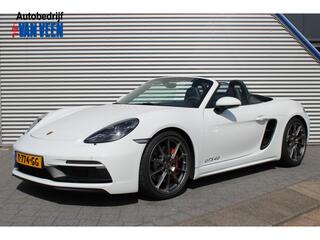 porsche-718-boxster-4.0-gts--2-jaa