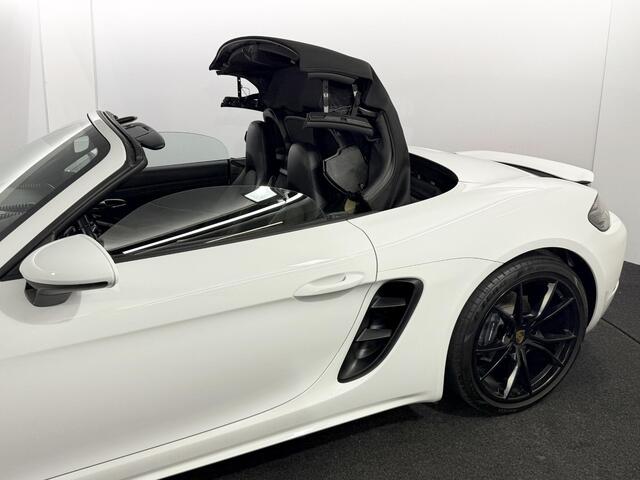 Porsche 718 Boxster 2.0 / Black&White Ed. / Navigatie / Automaat PDK / Leder / 31.000km