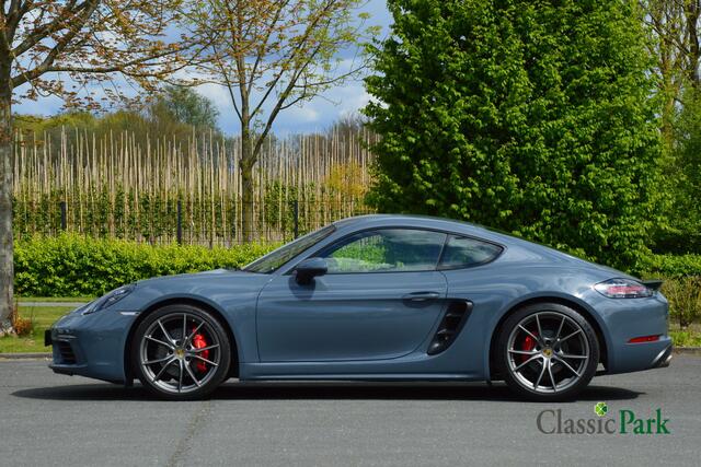 Porsche 718 Cayman S