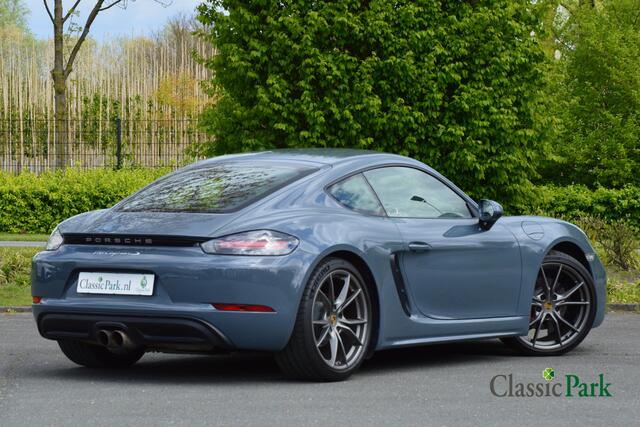 Porsche 718 Cayman S