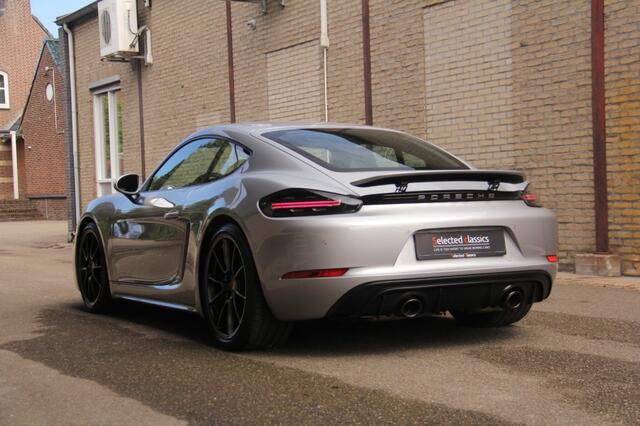 Porsche 718 4.0 GTS / Handgeschakeld / 1e lak / Nieuwstaat / Approved