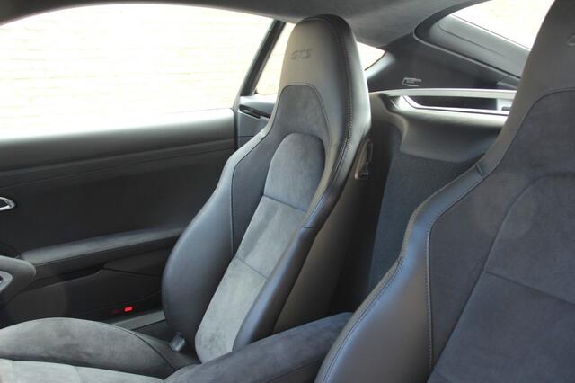 Porsche 718 4.0 GTS / Handgeschakeld / 1e lak / Nieuwstaat / Approved