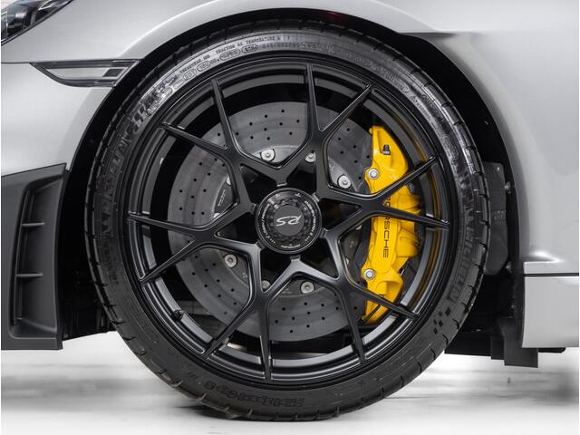 Porsche 718 GT4 Cayman RS
