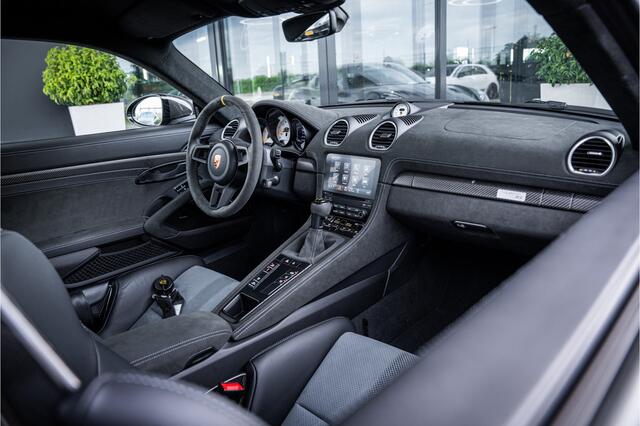 Porsche 718 GT4 RS - Origineel NL | 3 jaar Porsche Approved | Volledig XPEL | Weissach | Oakgreenmetallic | Keramisch | Carbon | Sport Chrono +