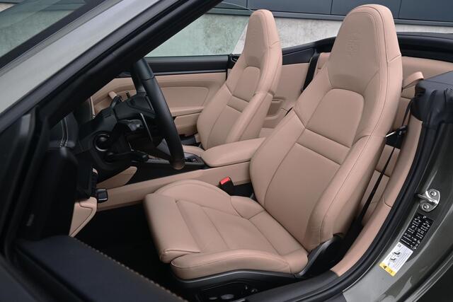 Porsche 911 Cabrio 3.0 Carrera 4 GTS *Sport-Design / Lift-Systeem / Vierwielbesturing / BOSE / Surround View / Keyless*