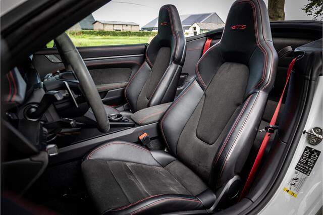 Porsche 911 Cabrio 3.0 Carrera GTS Carbon Sport Design Bose
