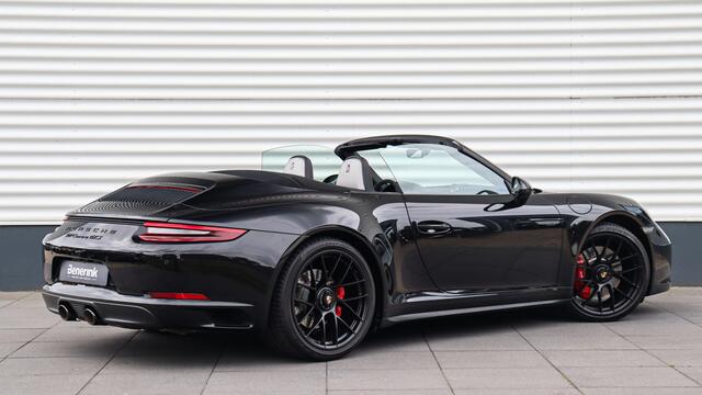Porsche 911 Cabrio 3.0 Carrera GTS | BOSE Sound | Sportuitlaat | Achteruitrijcamera | GTS Interieurpakket karmijnrood