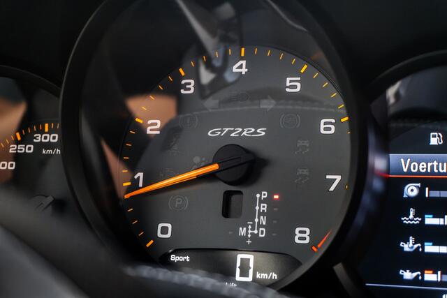 Porsche 911 991.2 GT2 RS - Weissach - GT Silver - Porsche Approved
