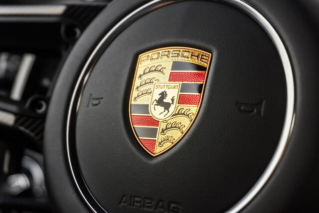 Porsche 911 991.2 GT2 RS - Weissach - GT Silver - Porsche Approved
