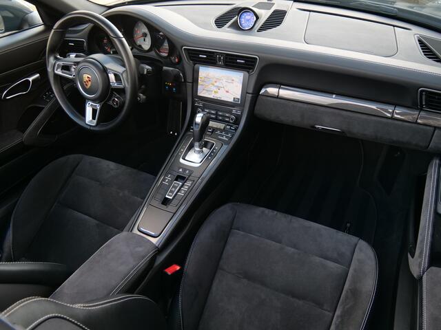 Porsche 911 Cabrio 3.0 Carrera GTS 451 Pk Automaat Navigatie / PDC / Camera / DAB