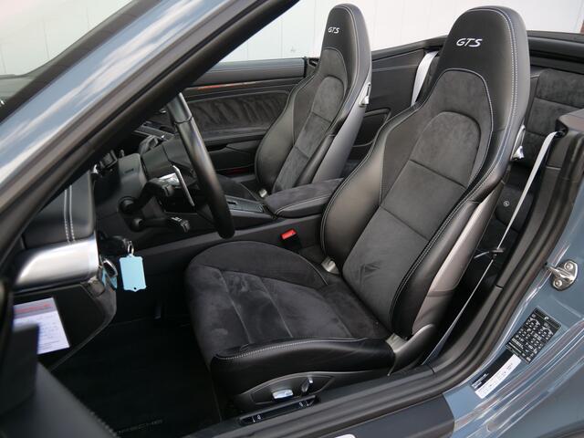 Porsche 911 Cabrio 3.0 Carrera GTS 451 Pk Automaat Navigatie / PDC / Camera / DAB