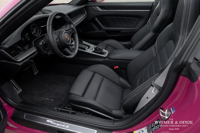 Porsche 911 Targa 3.0 4 S Ruby Star Neo