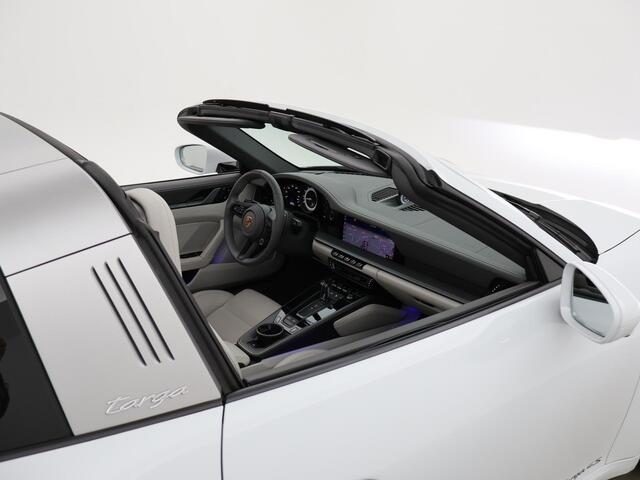 Porsche 911 TARGA 4S 3.0 992 ORIG. NL *17.979 KM* + SPORTUITLAAT / SFEERVERLICHTING / 360 CAMERA