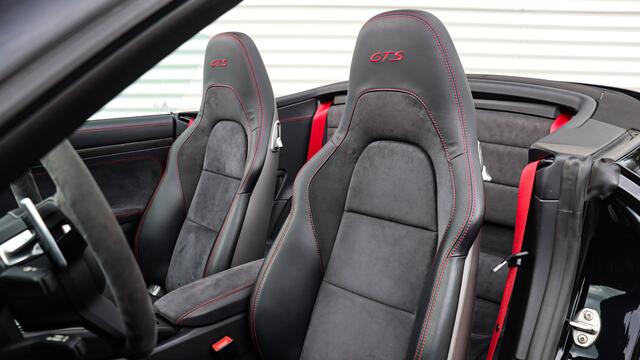 Porsche 911 Cabrio 3.0 Carrera 4 GTS | BOSE Sound | Sportuitlaat | GTS Interieurpakket | Stuurwielverwarming