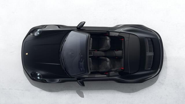 Porsche 911 Carrera 4 GTS Cabriolet