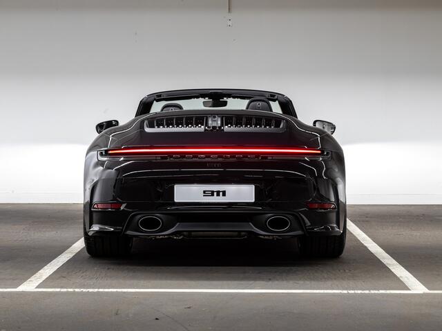 Porsche 911 Carrera Cabriolet