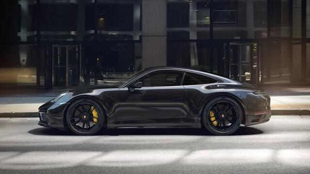 Porsche 911 Carrera 4 GTS