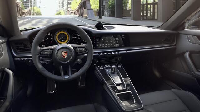 Porsche 911 Carrera 4 GTS