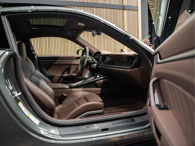 Porsche 911 992 Carrera GTS Burmester 930 Leder 911 3.0 Carrera GTS Pano ACC Surround