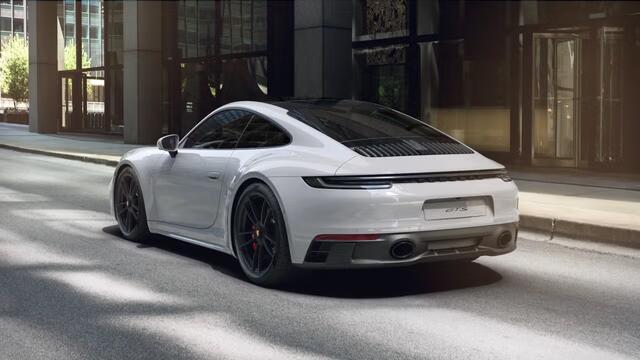 Porsche 911 Carrera 4 GTS