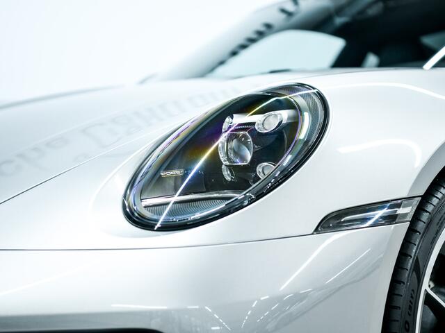 Porsche 911 Carrera