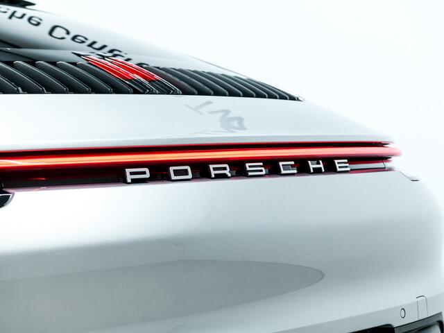 Porsche 911 Carrera