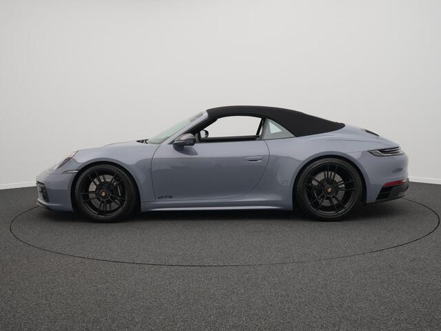 Porsche 911 Carrera 4 GTS Cabriolet