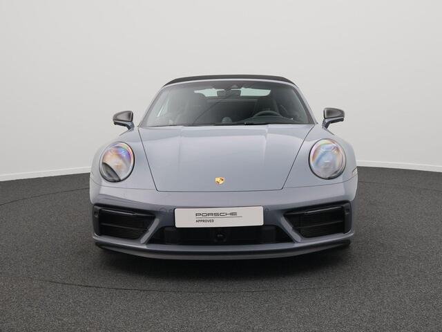 Porsche 911 Carrera 4 GTS Cabriolet
