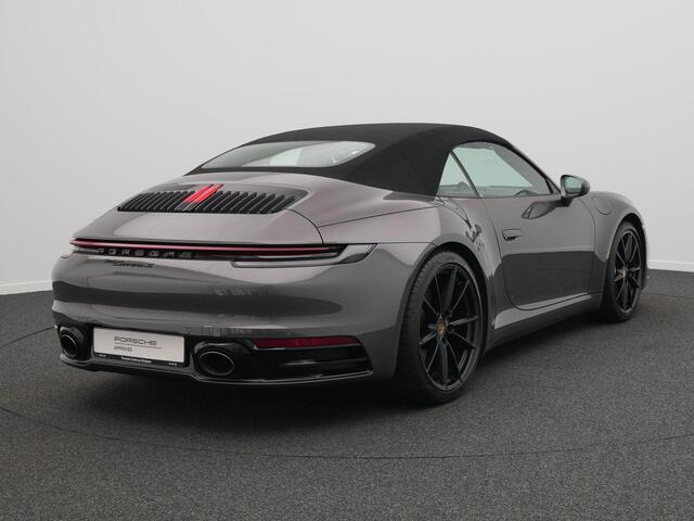 Porsche 911 Carrera Cabriolet