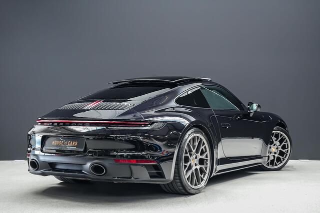 Porsche 911 3.0 Carrera S |porsche design pakket|porsche design sideskirts|achterasbesturing|matrix led koplampen|sport chrono pakket|sportuitlaat|alcantara hemel|panoramadak|360 camera|blind spot|