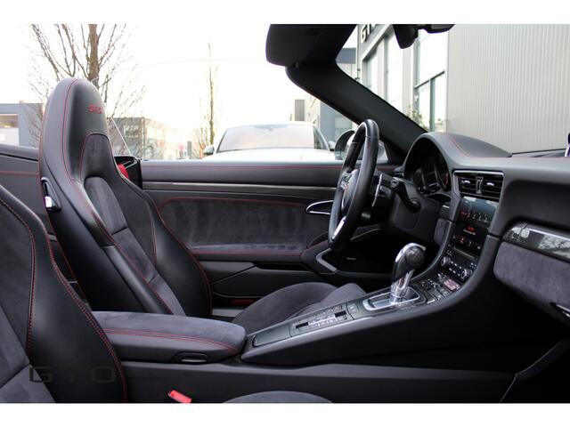 Porsche 911 Cabrio 991 3.0 Carrera 4 GTS Carbon/BOSE/Camera/PDLS+/Keyless/Dealer onderhouden