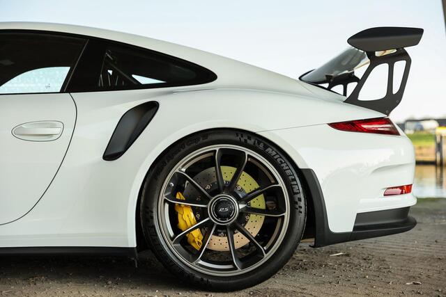 Porsche 911 4.0 GT3 RS slechts 1.805 KM origineel Nederlands geleverd