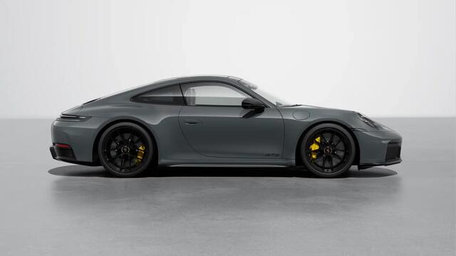 Porsche 911 Carrera 4 GTS