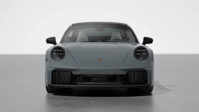 Porsche 911 Carrera 4 GTS